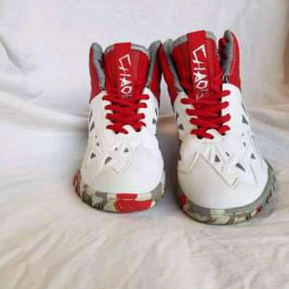 Boys And1 basketball shoes